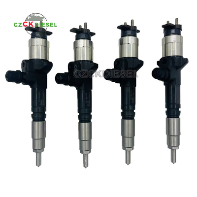 कुबोटा इंजन V3800 V3800T के लिए फ्यूल इंजेक्टर 1J500-53051 095000-9690